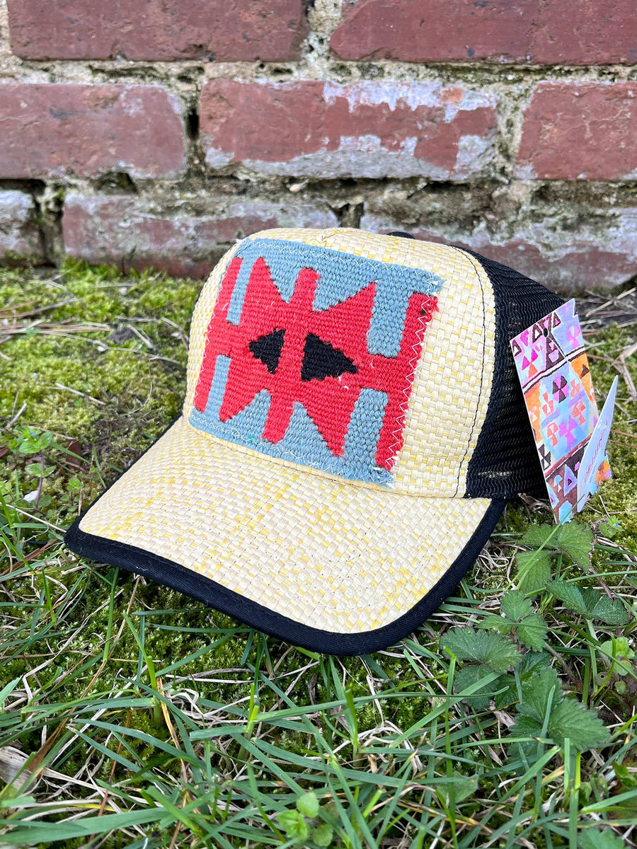 Orijinal Kilim Turkish Patch Trucker Hats – Casual Camel  display picture 1