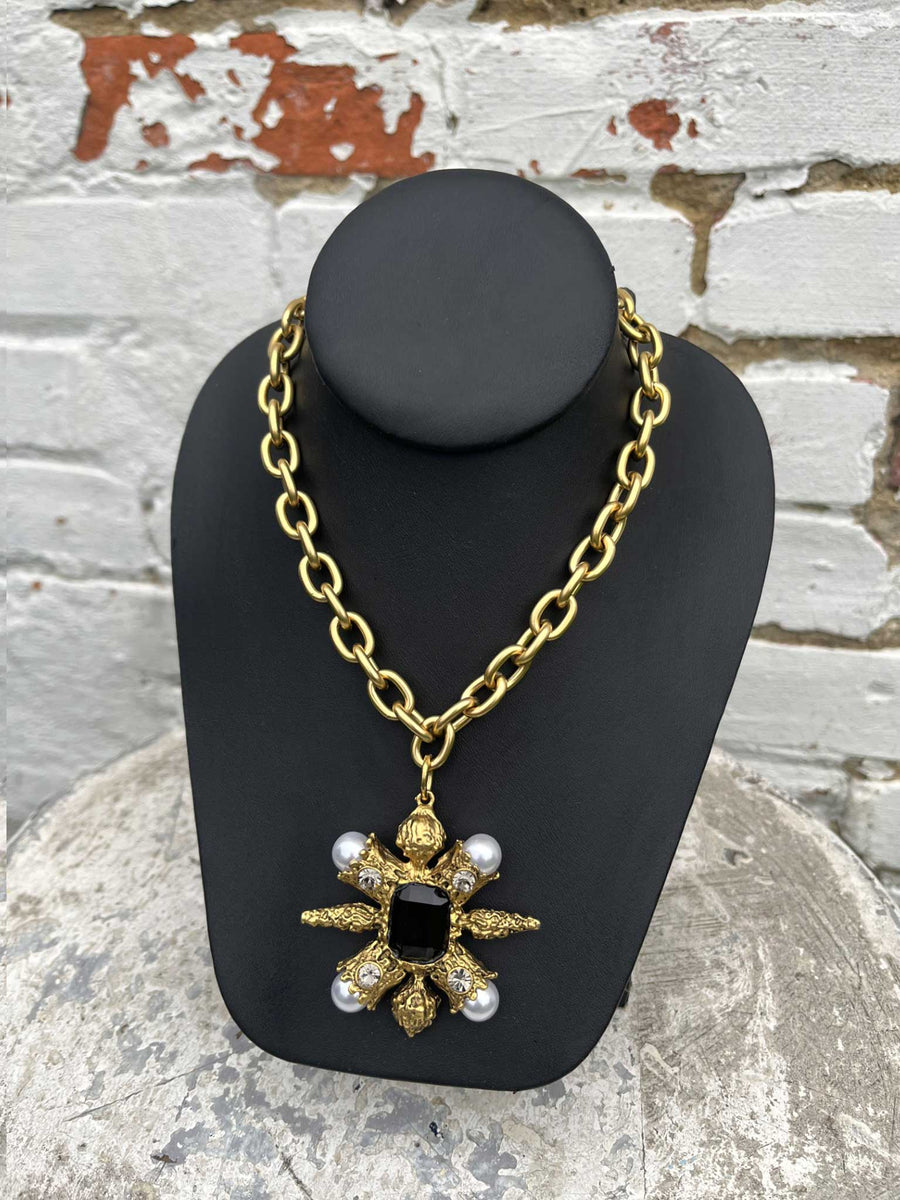 Yochi 5 Pearl Necklace