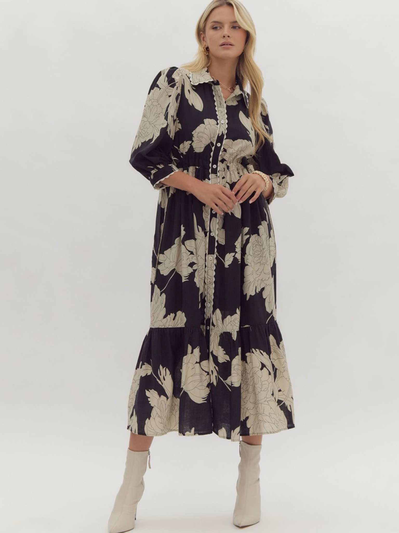 B&W Floral Print Collared Midi Dress by Entro L B&W Floral Print Collared Midi Dress by Entro L