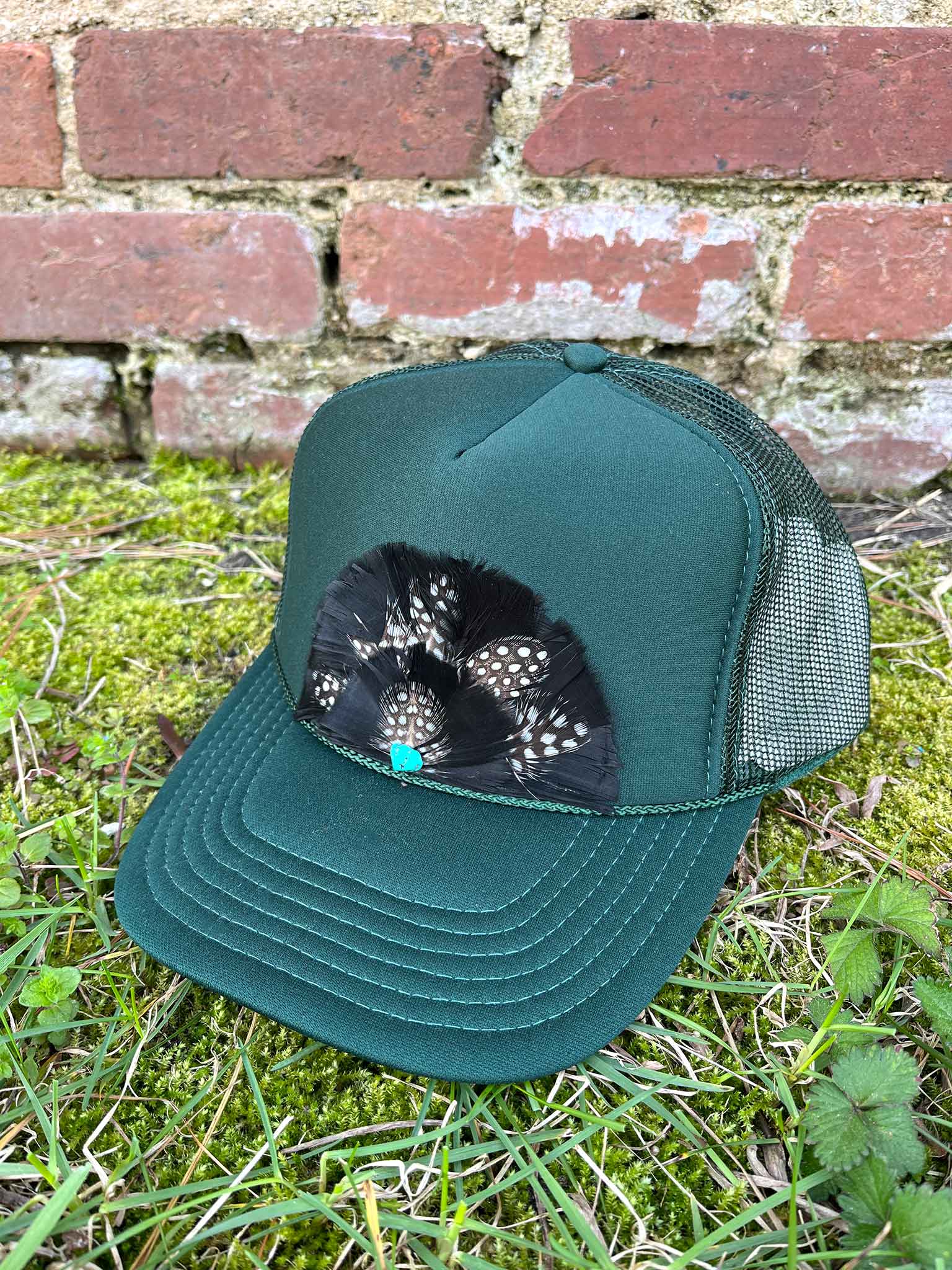Pamlico Feather Trucker Hat – Casual Camel Boutique display picture 1