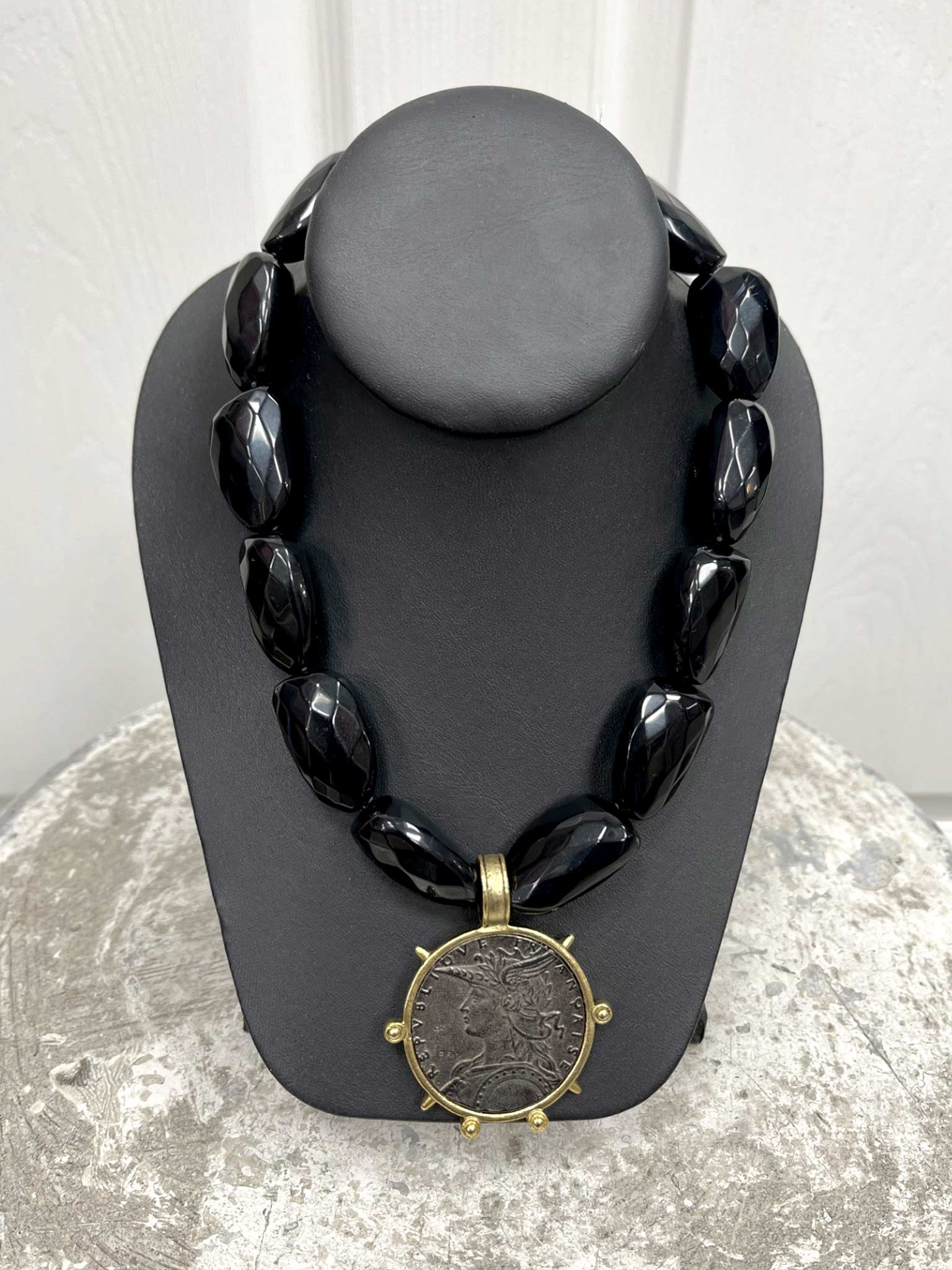 Yochi NY Necklaces | Bold & Chic Statement Jewelry – Casual Camel 