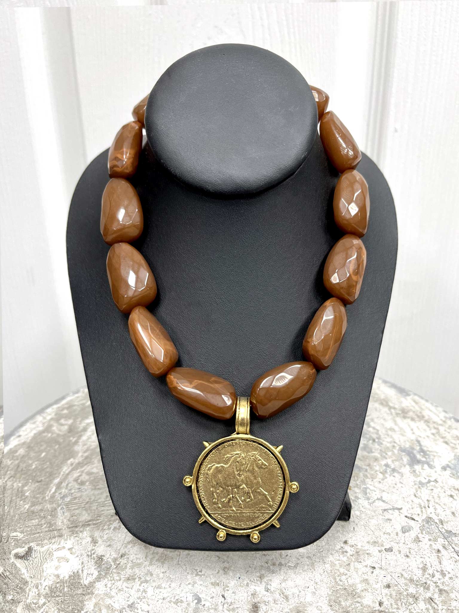 Yochi NY Necklaces | Bold & Chic Statement Jewelry – Casual Camel 