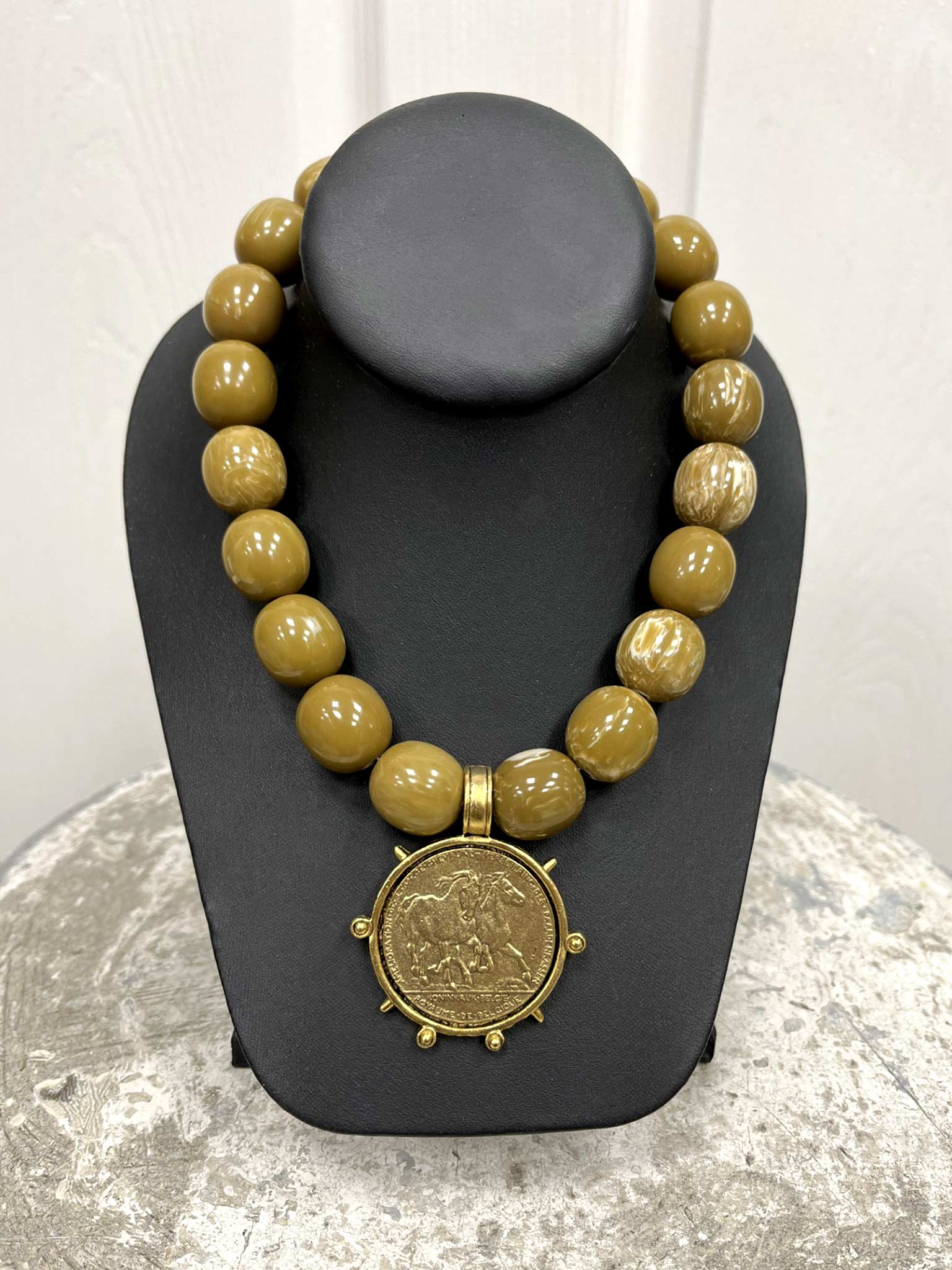 Yochi NY Necklaces | Bold & Chic Statement Jewelry – Casual Camel 